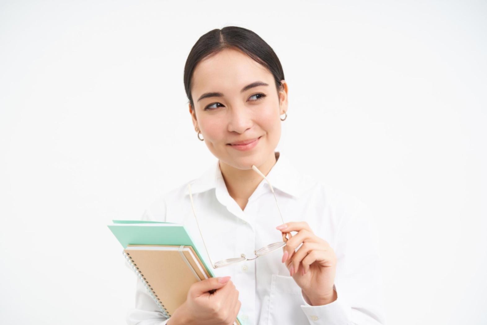 Budget analysis process showing financial data review and pattern identification